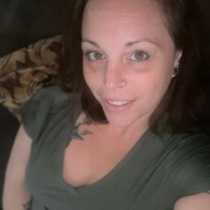 Meet your Posher, Crystal lee